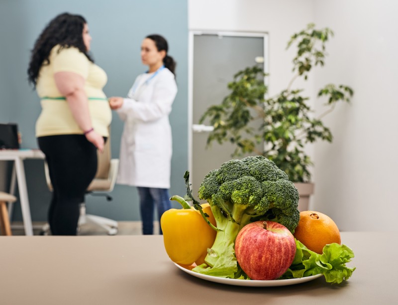 Persoană supraponderală căreia i se poate recomanda chirurgia bariatrică